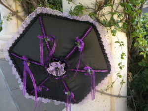 KC Dragonfly - Black and Purple parasol - open