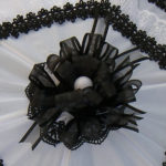 KC Dragonfly – Black and White Mae West wedding parasol v2.jpg – bow details