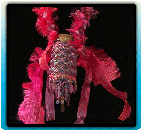 KC Dragonfly - Pink Flamingo beaded bottle - closeup 2